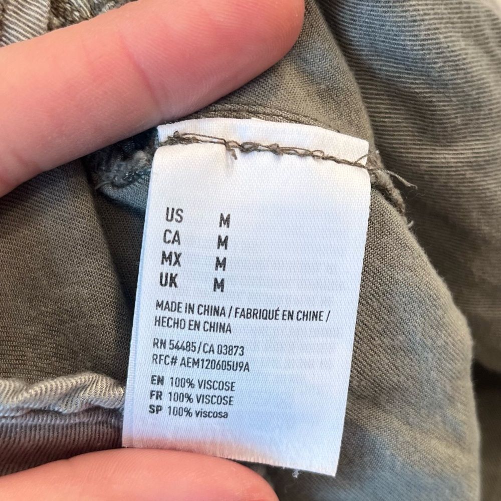 American Eagle Outfitters Boyfriend Fit Button Down - Picture 8 of 8